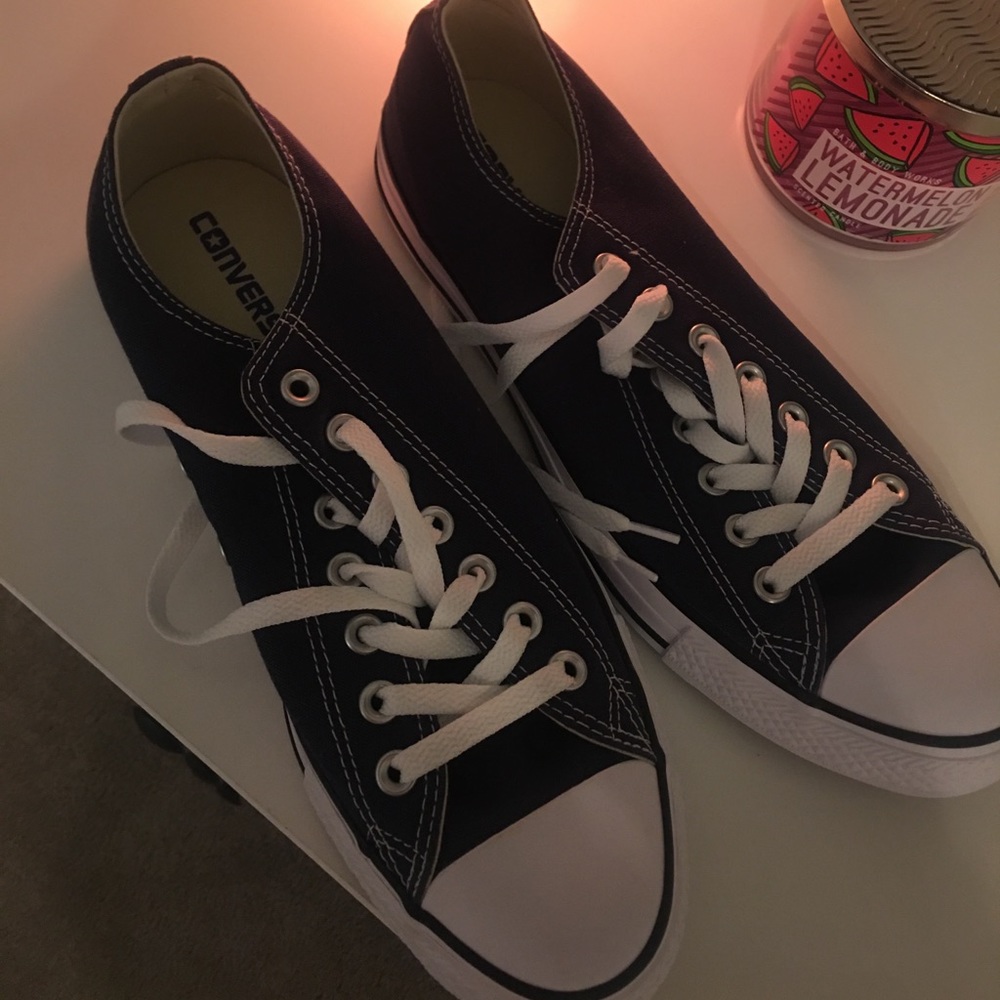 Blue converse ( Brand new and unisex )